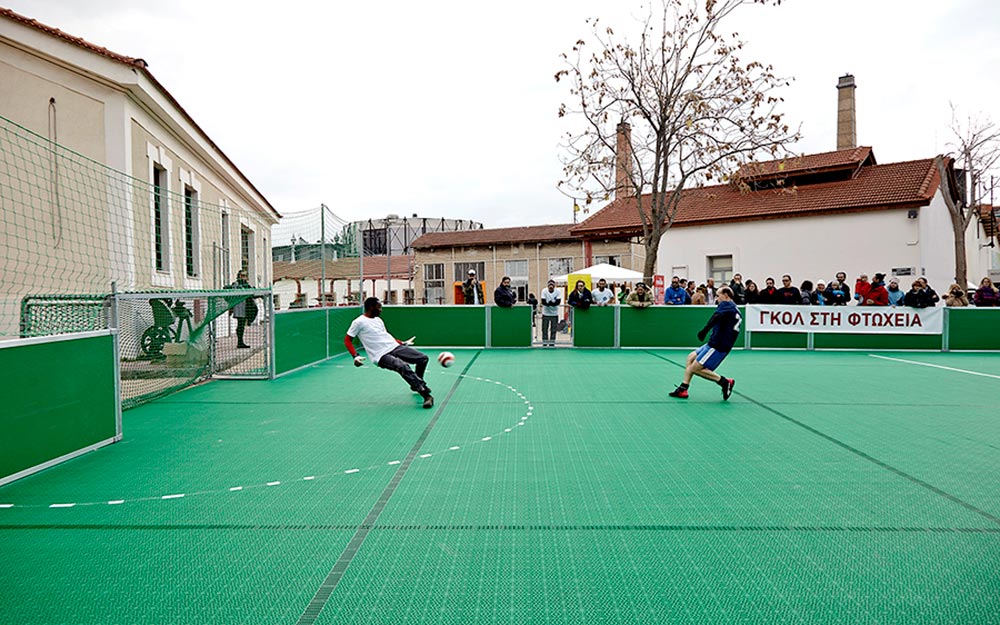 Street Soccer auf den Straßen von Athen